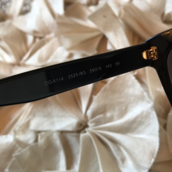 100% authentic Dolce&Gabbana cat eye sunglasses 😎 - Picture 3 of 7